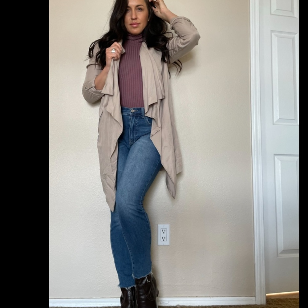 Light spring Nicole Miller Jacket